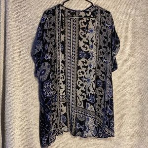 Forever 21 Black/Blue Patterned Kimono (M)